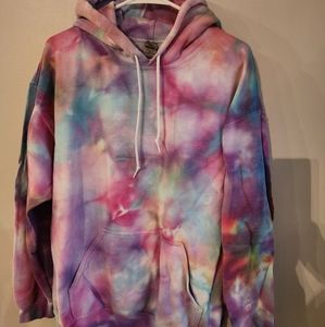 Size L tie dye hoodie